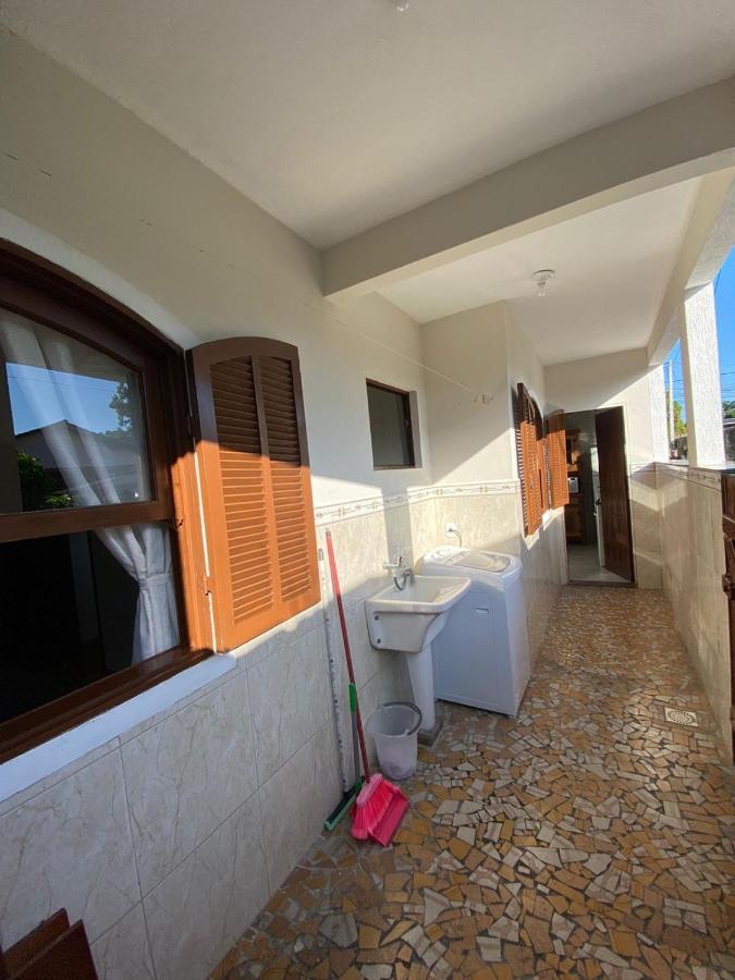 Casa Aconchegante: Beachside Retreat with Modern Comforts Rio das Ostras Exterior photo